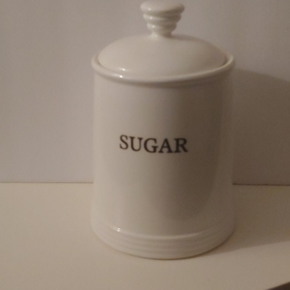 Small run dun sugar container - Picture 1 of 1